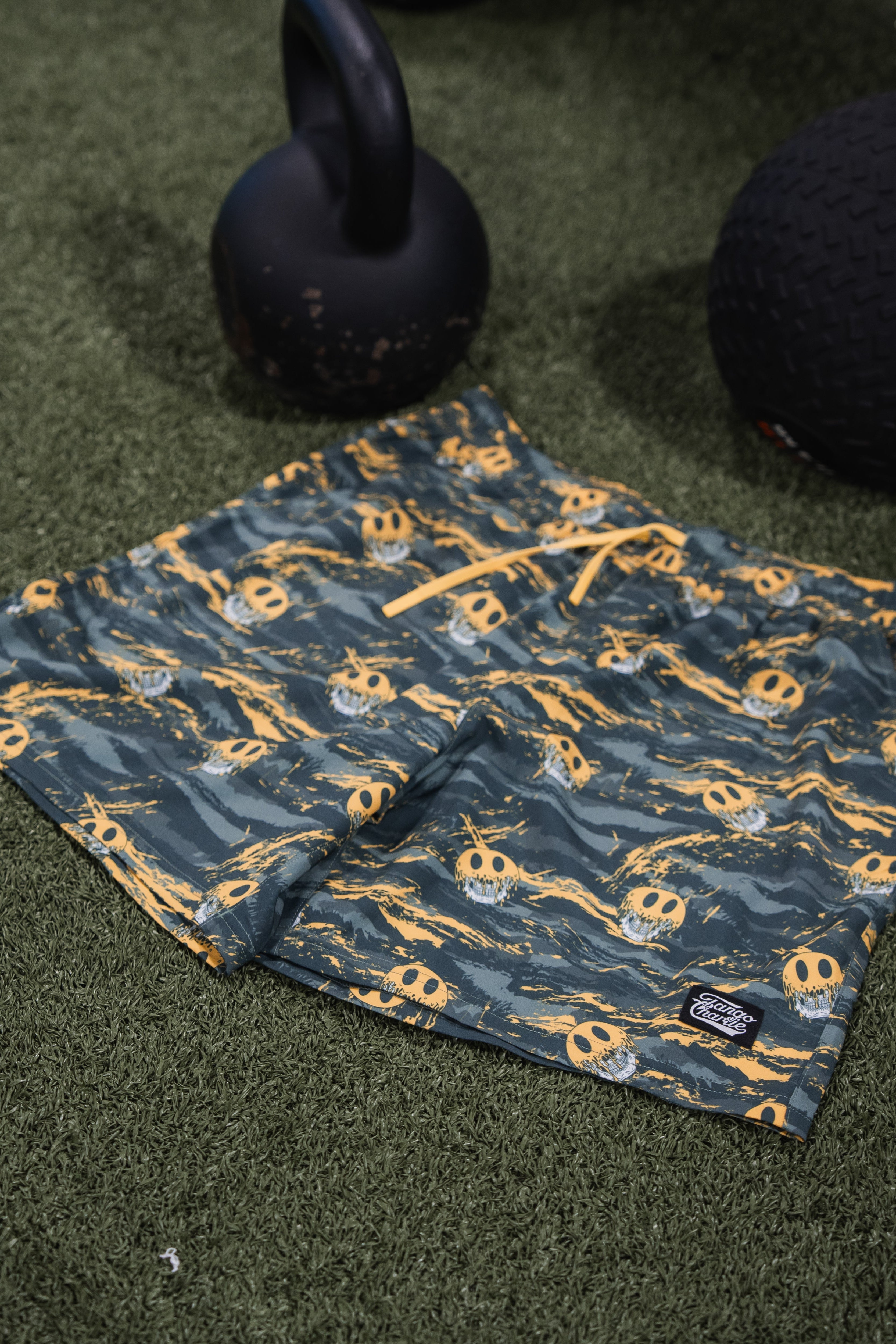 Men's Performance Training Shorts | 5.5"- Savage