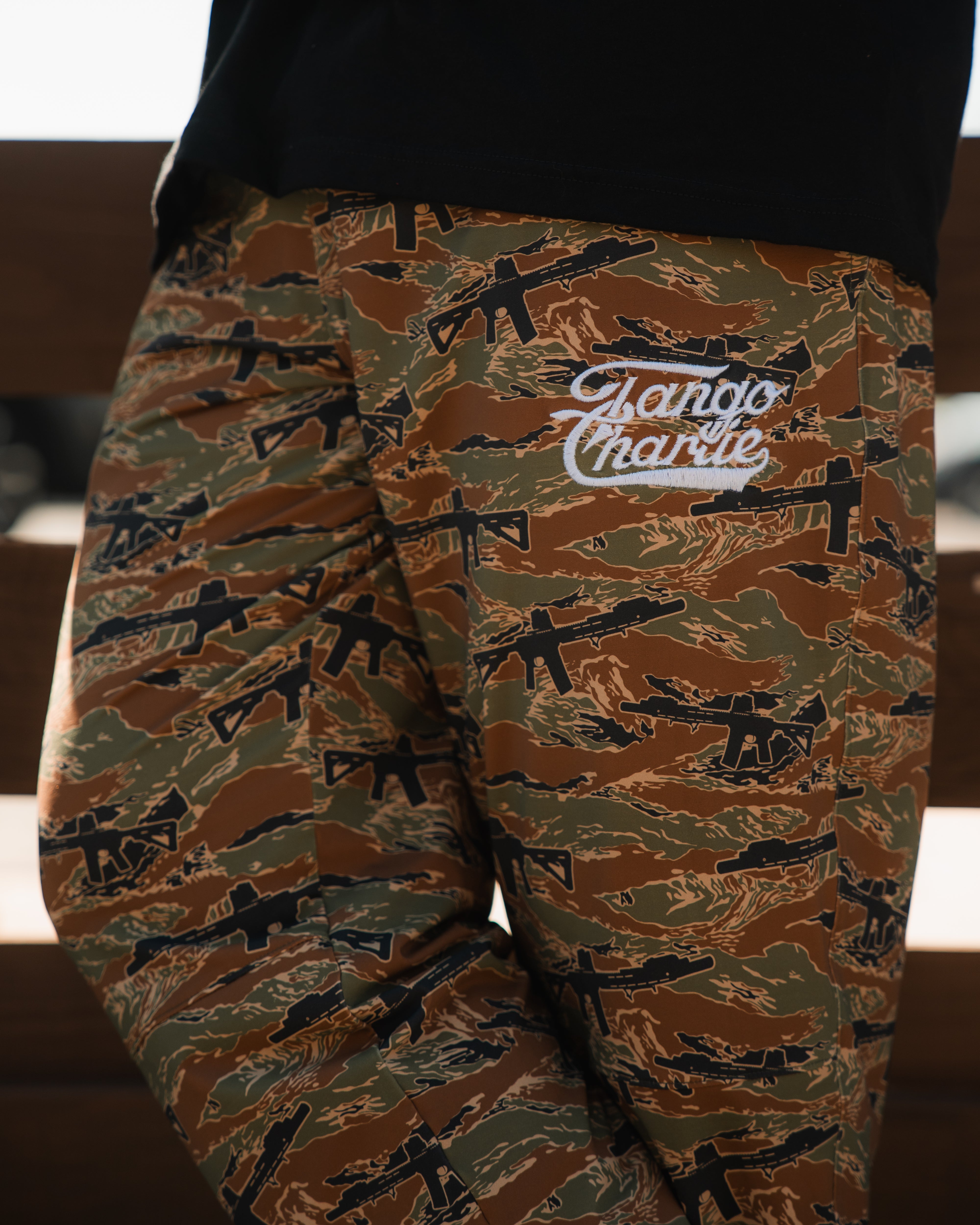 Men's Classic Premium Joggers | Snipes & Stripes