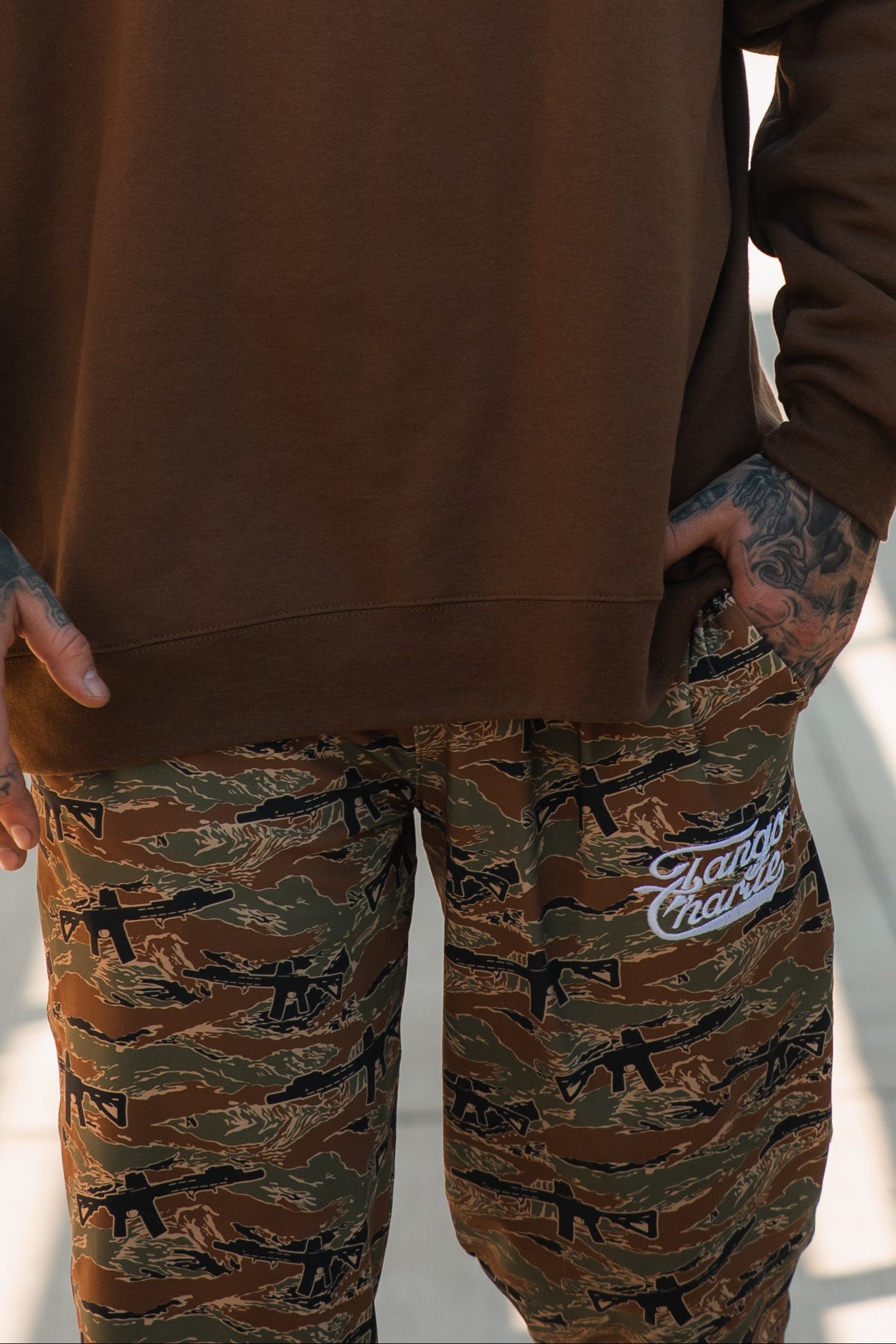 Men's Classic Premium Joggers | Snipes & Stripes