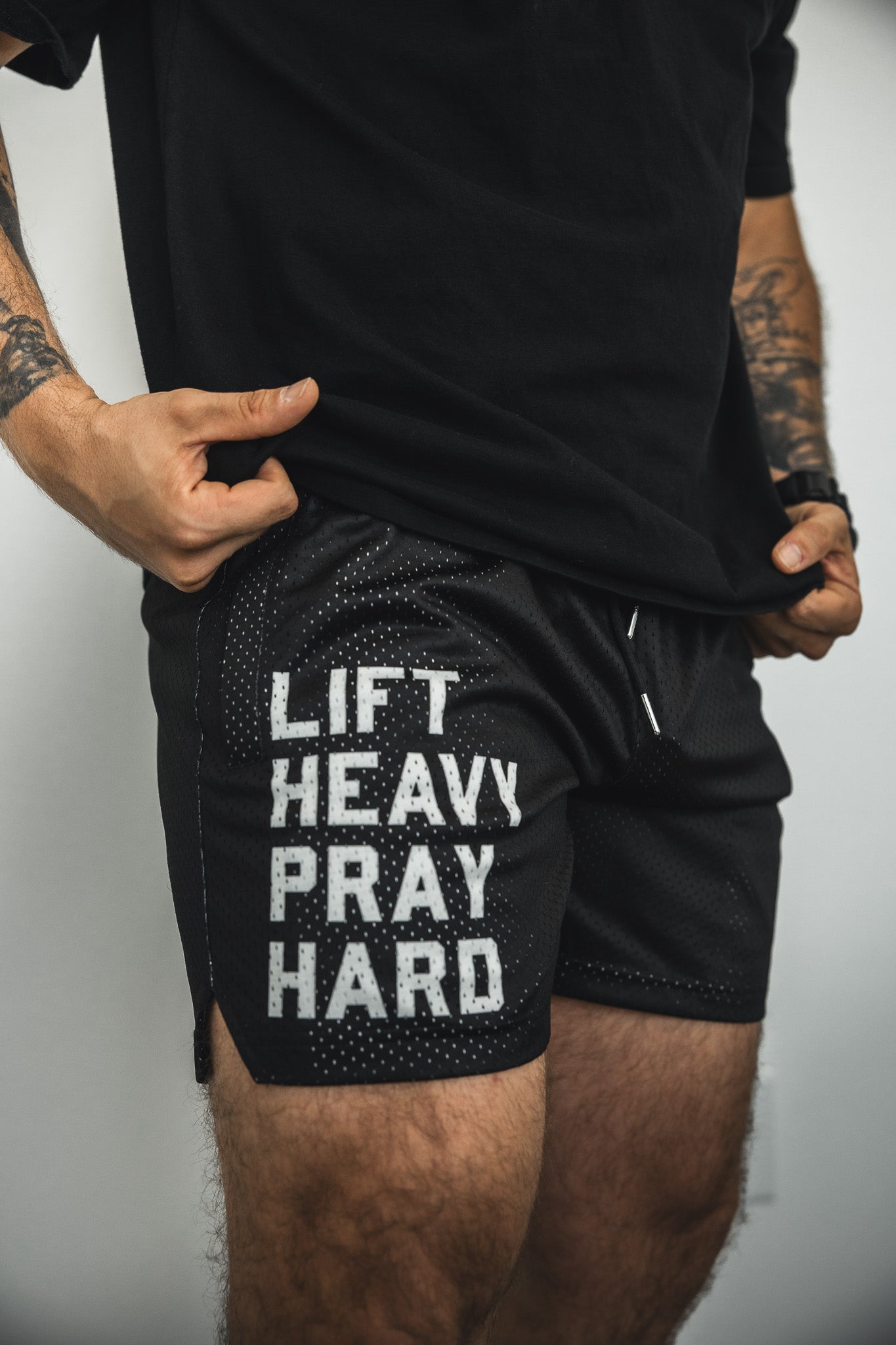 Men's Mesh Lifestyle Shorts | 5.5"- Lift Heavy Pray Hard Black