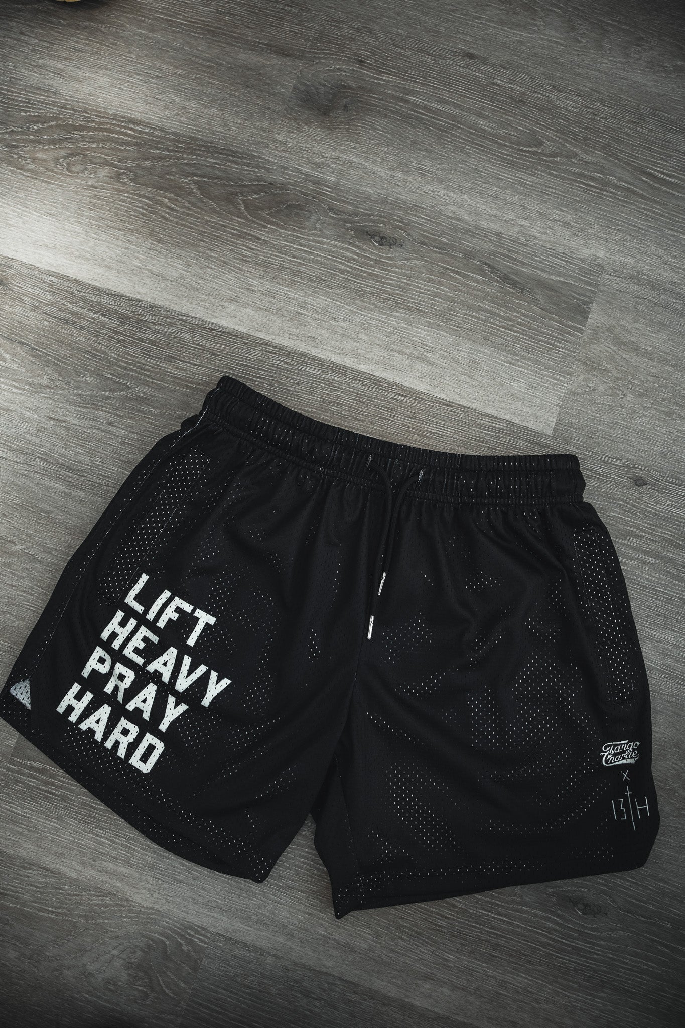 Men's Black Mesh Lifestyle Shorts | 5.5
