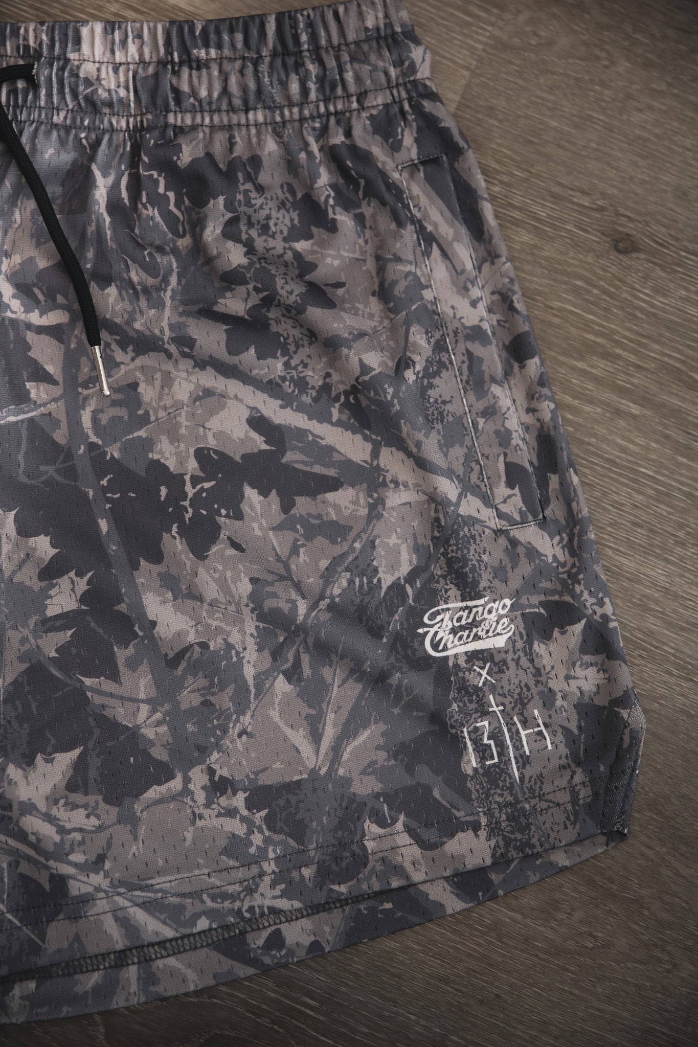 Men's Mesh Lifestyle Shorts | 5.5"- Lift Heavy Pray Hard Deadwood
